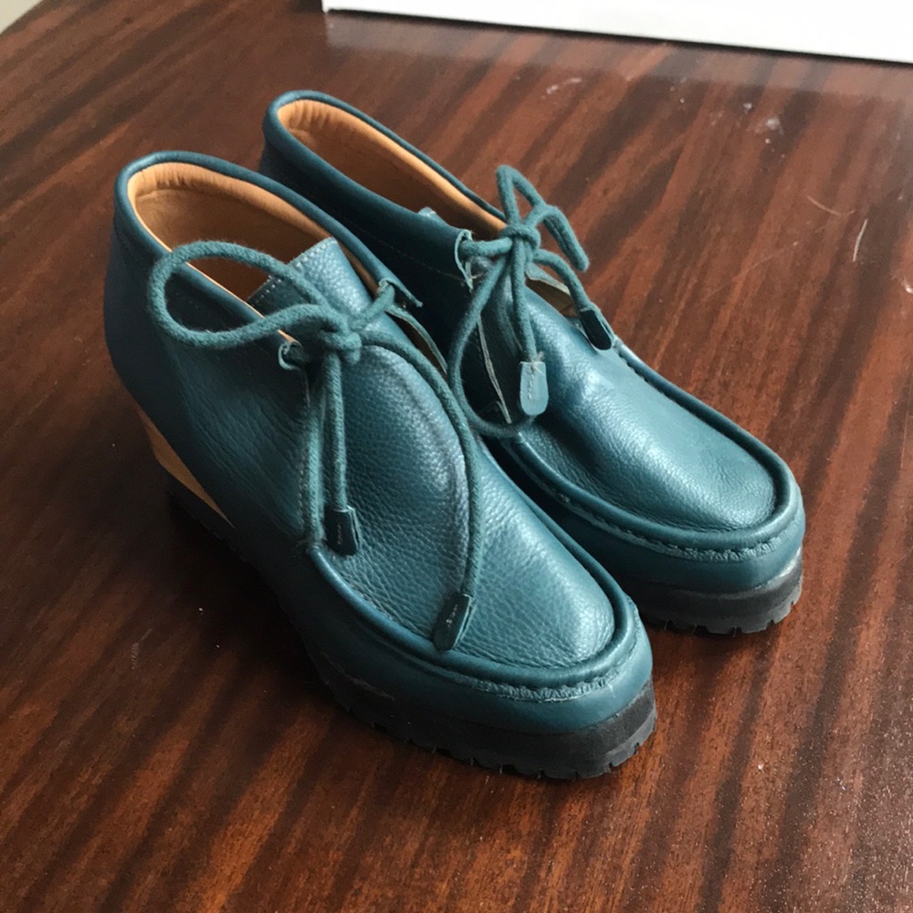 Ecoté W7 turquoise leather and wooden wedge heels